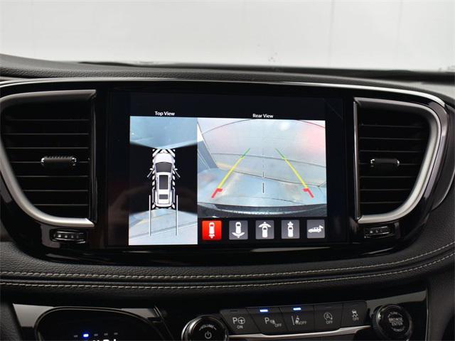 new 2025 Chrysler Pacifica car, priced at $41,253