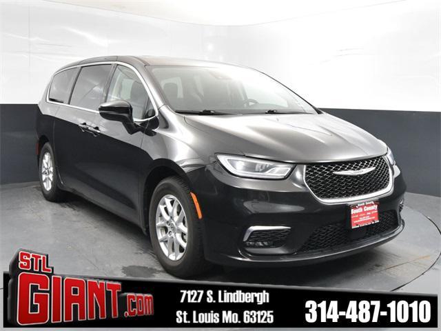 used 2023 Chrysler Pacifica car, priced at $24,250