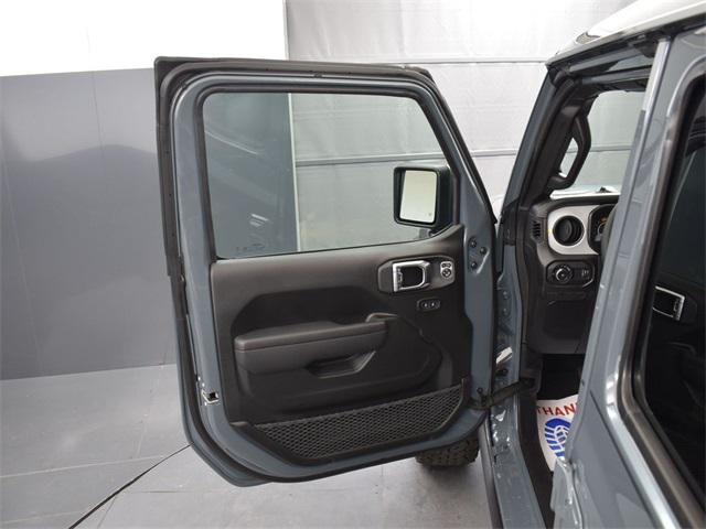 new 2025 Jeep Wrangler car, priced at $49,275