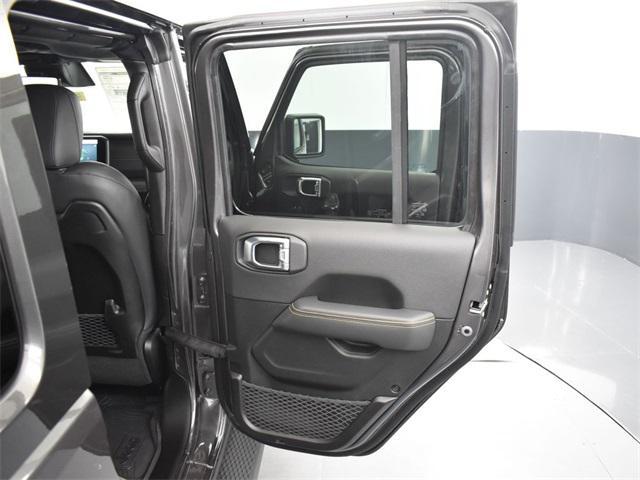 new 2025 Jeep Wrangler car, priced at $51,715