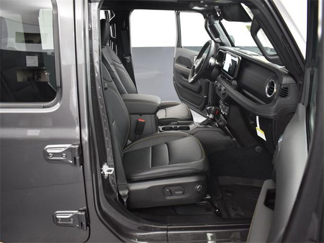 new 2025 Jeep Wrangler car, priced at $51,715