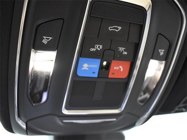 new 2025 Jeep Grand Cherokee car, priced at $39,370