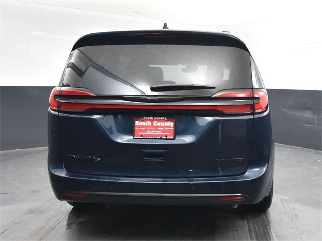 new 2025 Chrysler Pacifica car, priced at $43,040