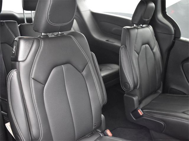 new 2025 Chrysler Pacifica car, priced at $40,920