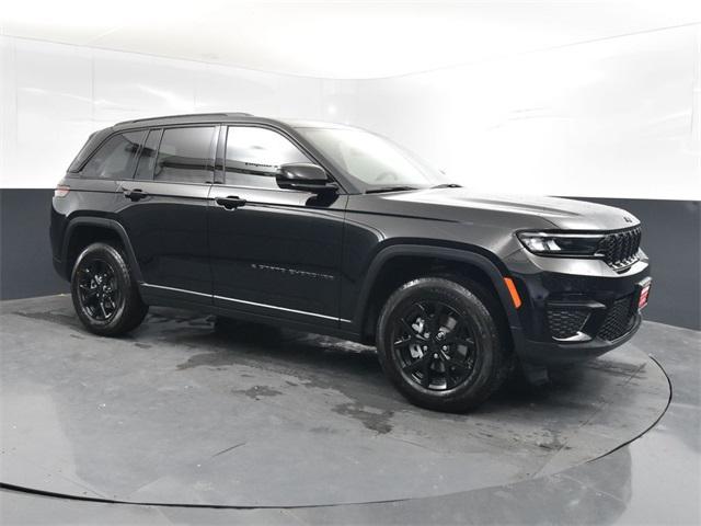 new 2025 Jeep Grand Cherokee car, priced at $40,030