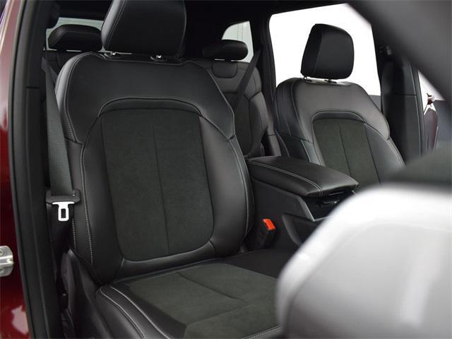 new 2025 Jeep Grand Cherokee car, priced at $33,400
