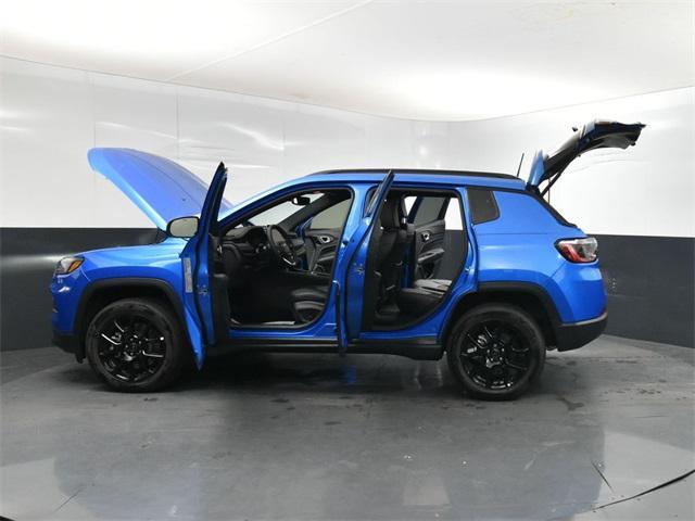new 2025 Jeep Compass car, priced at $29,233