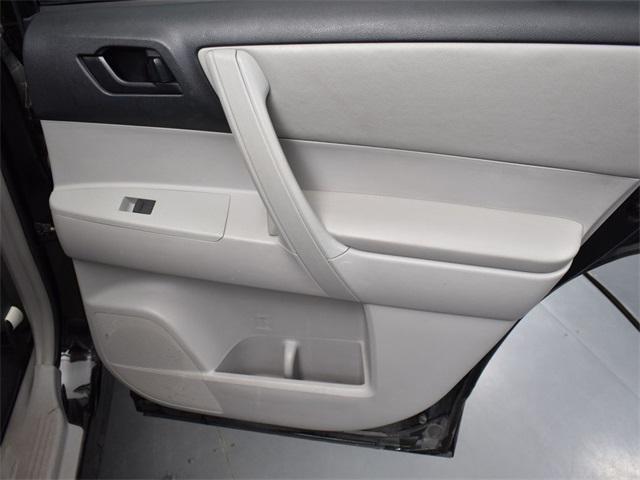 used 2012 Toyota Highlander car, priced at $11,000