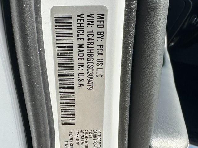 new 2025 Jeep Grand Cherokee car, priced at $45,721