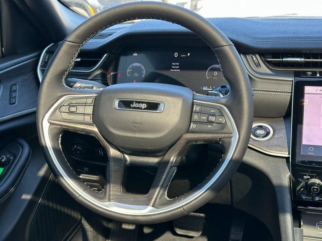 new 2025 Jeep Grand Cherokee car, priced at $45,721