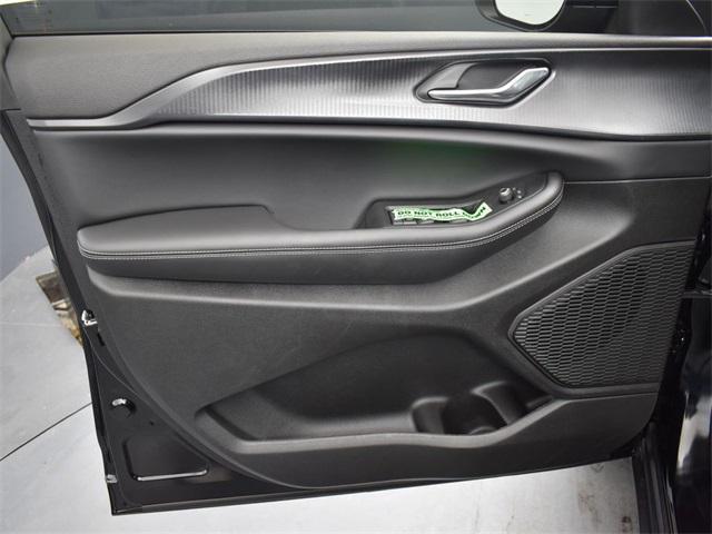 new 2025 Jeep Grand Cherokee car, priced at $36,272