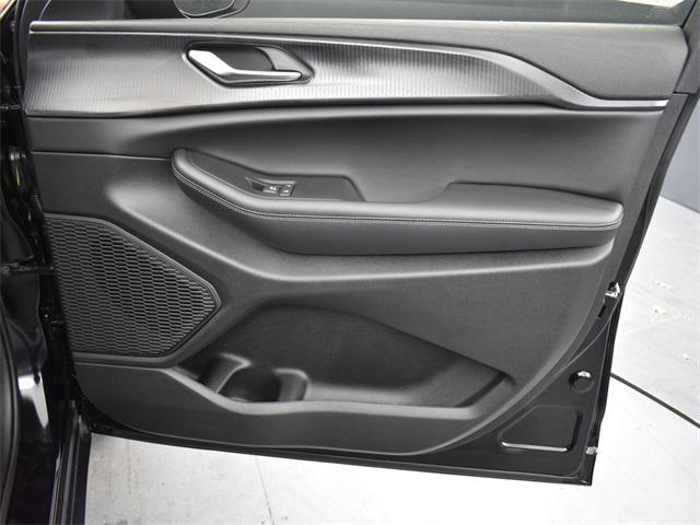 new 2025 Jeep Grand Cherokee car, priced at $36,272