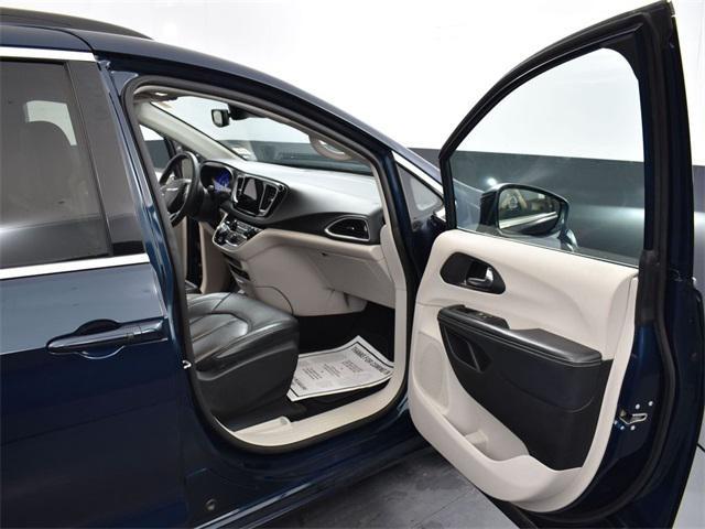 used 2022 Chrysler Pacifica car, priced at $22,250