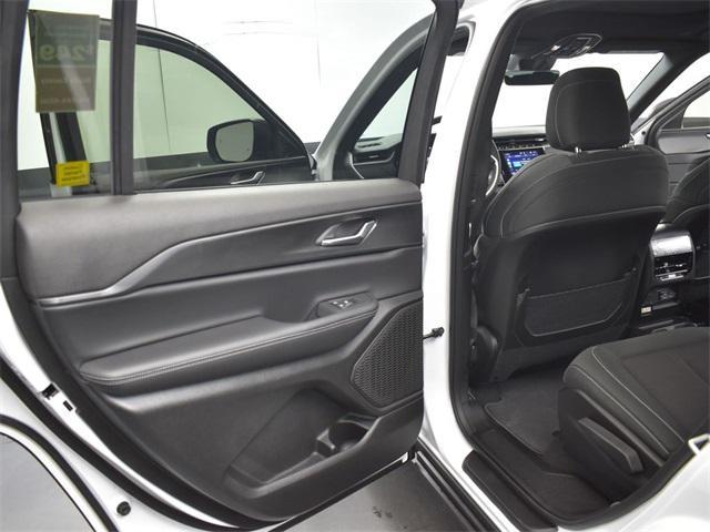 new 2025 Jeep Grand Cherokee L car, priced at $33,325