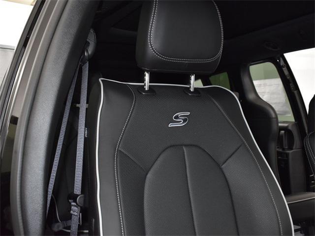 new 2025 Chrysler Pacifica car, priced at $47,749
