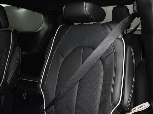 new 2025 Chrysler Pacifica car, priced at $47,749