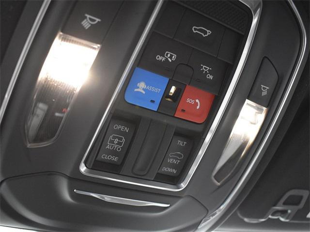 new 2025 Jeep Grand Cherokee car, priced at $35,677