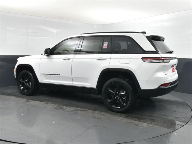 new 2025 Jeep Grand Cherokee car, priced at $43,575