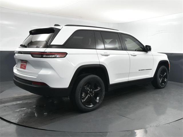 new 2025 Jeep Grand Cherokee car, priced at $43,575