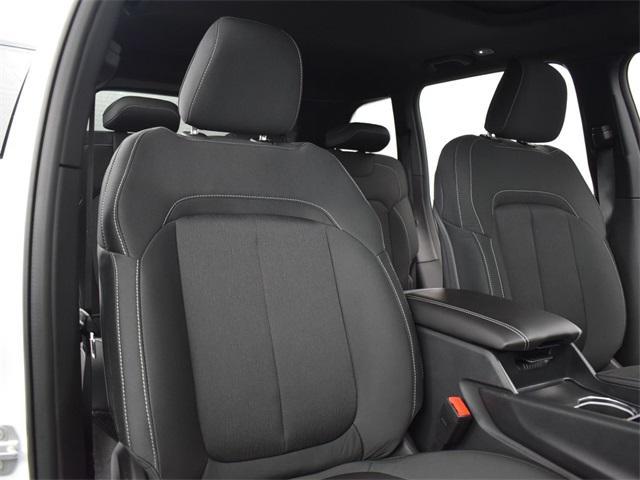 new 2025 Jeep Grand Cherokee car, priced at $35,750