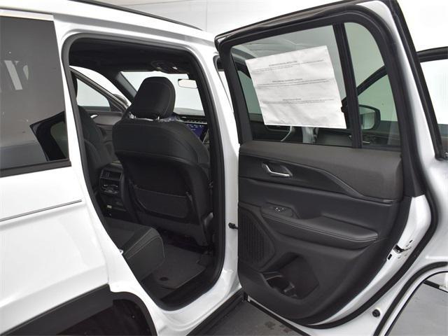 new 2025 Jeep Grand Cherokee car, priced at $35,750