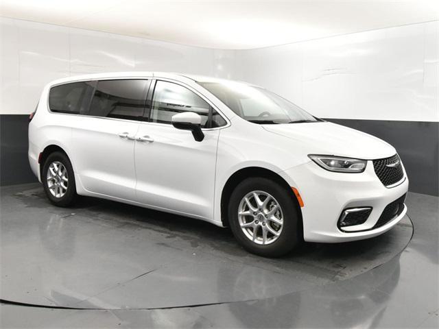 used 2023 Chrysler Pacifica car, priced at $23,900