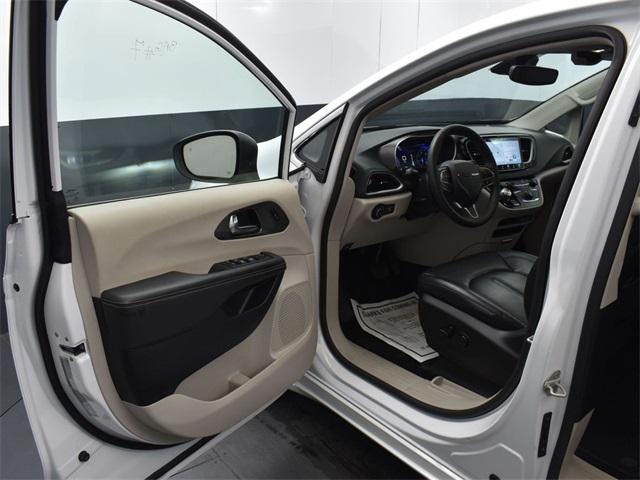used 2023 Chrysler Pacifica car, priced at $23,900