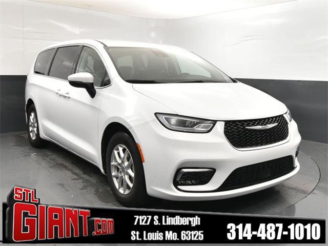 used 2023 Chrysler Pacifica car, priced at $23,900