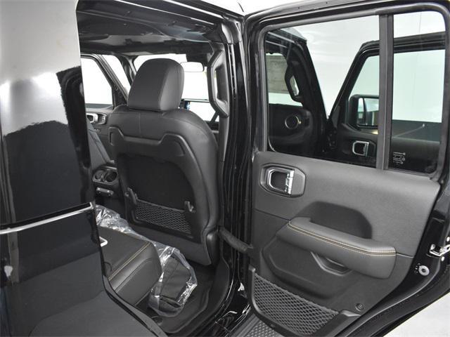 new 2025 Jeep Gladiator car, priced at $41,160