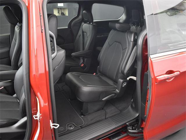 new 2026 Chrysler Pacifica car, priced at $38,485