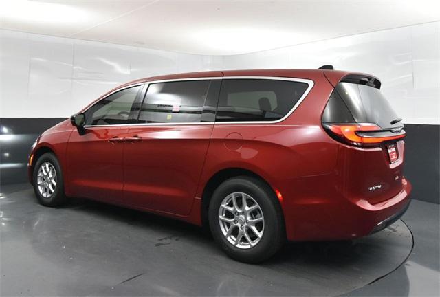 new 2026 Chrysler Pacifica car, priced at $38,485