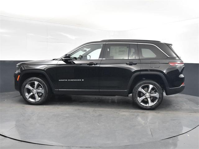 new 2025 Jeep Grand Cherokee car, priced at $46,355