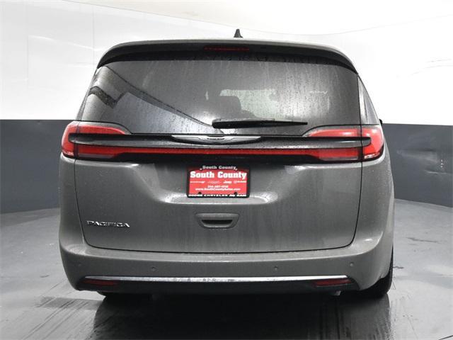new 2025 Chrysler Pacifica car, priced at $39,027