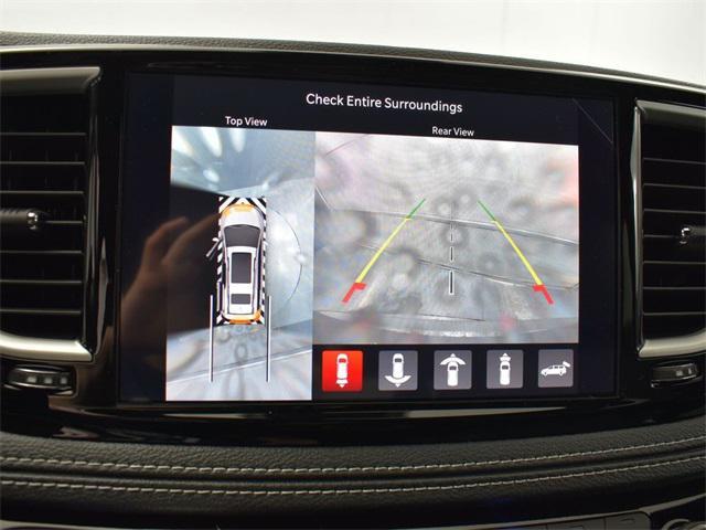 new 2025 Chrysler Pacifica car, priced at $39,027