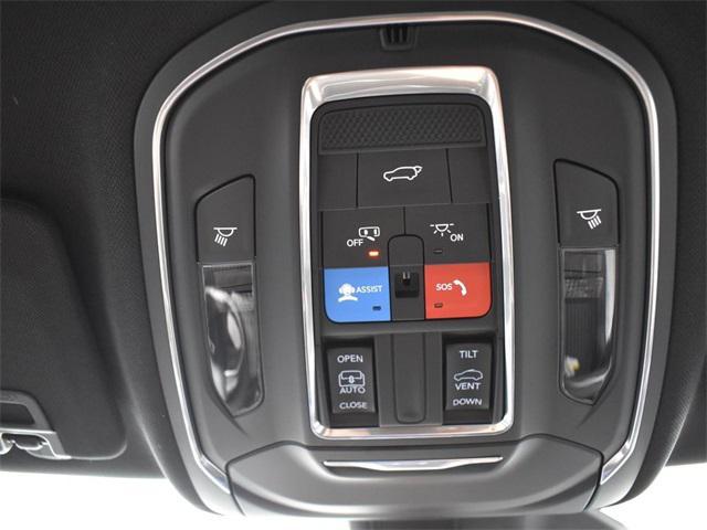 new 2025 Jeep Grand Cherokee car, priced at $36,170