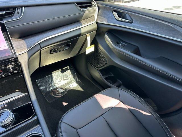 new 2025 Jeep Grand Cherokee L car, priced at $46,512