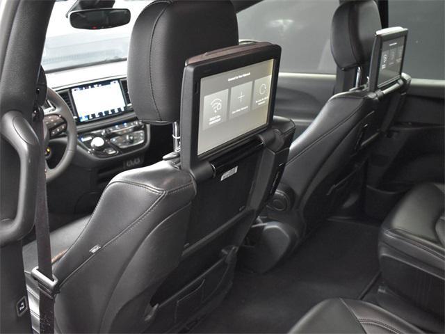 used 2022 Chrysler Pacifica Hybrid car, priced at $24,500