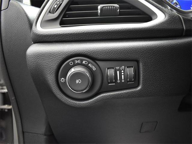 new 2025 Chrysler Pacifica car, priced at $41,748