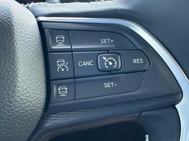 new 2025 Jeep Grand Cherokee L car, priced at $38,077