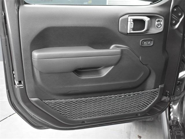 new 2025 Jeep Wrangler car, priced at $52,997