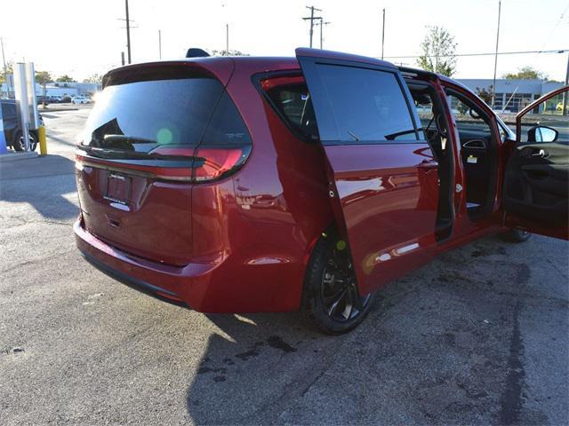 new 2026 Chrysler Pacifica car, priced at $40,535