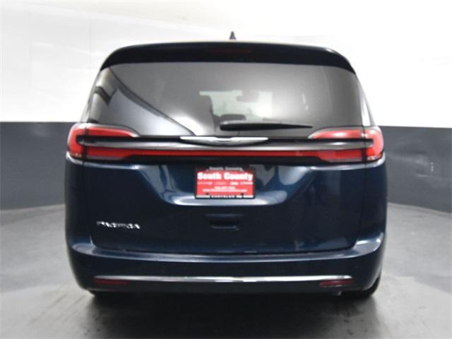 new 2025 Chrysler Pacifica car, priced at $38,920