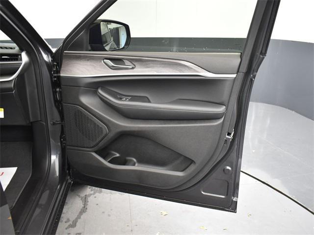 new 2025 Jeep Grand Cherokee L car, priced at $45,535