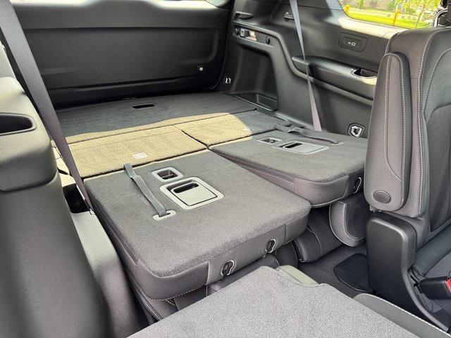 new 2025 Jeep Grand Cherokee L car, priced at $37,429