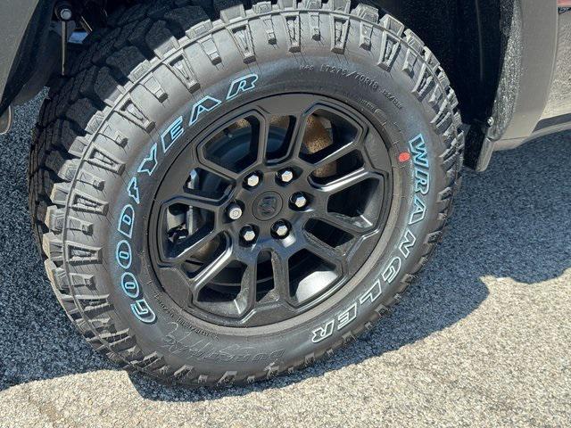 new 2025 Ram 1500 car, priced at $58,649