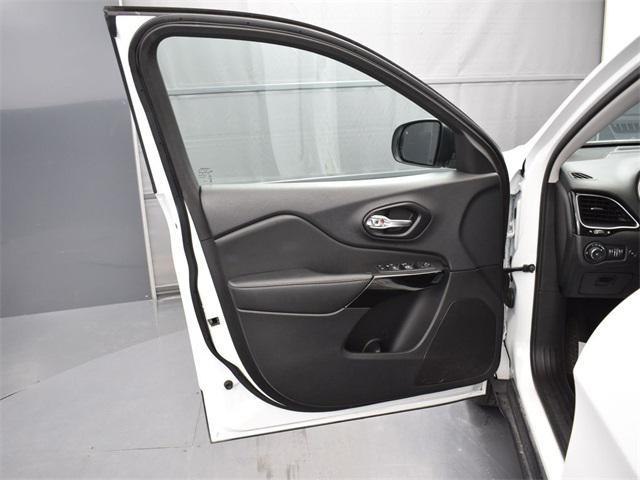 used 2023 Jeep Cherokee car, priced at $22,800