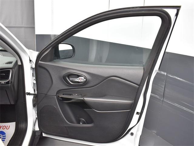 used 2023 Jeep Cherokee car, priced at $22,800