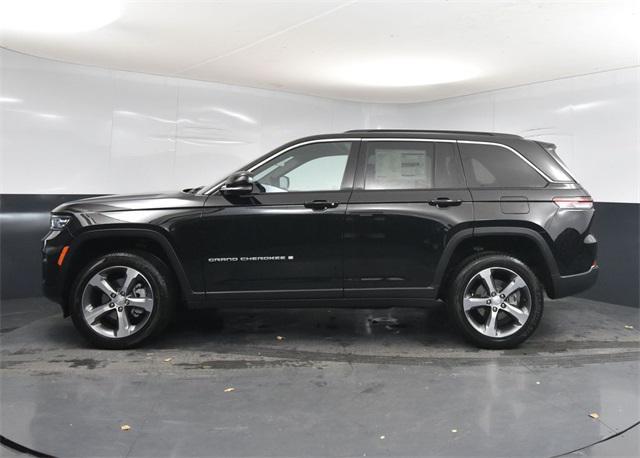 new 2025 Jeep Grand Cherokee car, priced at $40,370