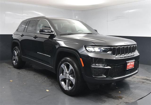 new 2025 Jeep Grand Cherokee car, priced at $40,370