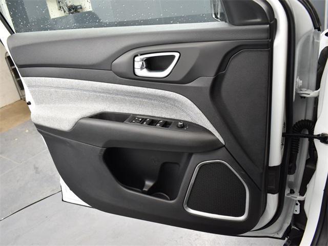 new 2025 Jeep Compass car, priced at $26,940
